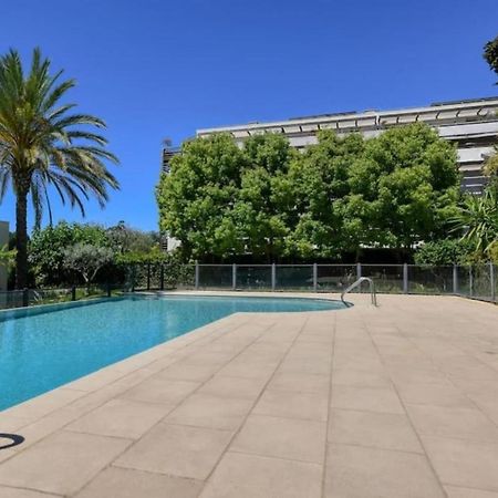 Air-Conditioned Studio With Pool St Laurent Du Var Saint-Laurent-du-Var Εξωτερικό φωτογραφία