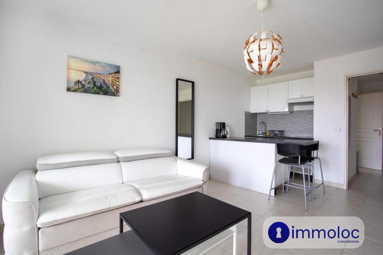Air-Conditioned Studio With Pool St Laurent Du Var Saint-Laurent-du-Var Εξωτερικό φωτογραφία